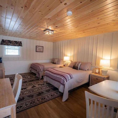 The Snowshoe Lodge Lake Placid Exterior photo